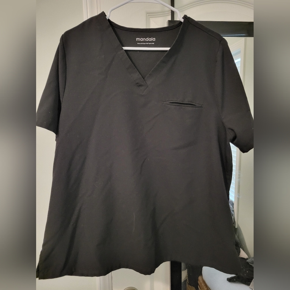 Mandala One Pocket Scrub Top